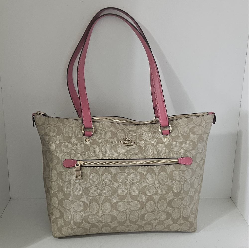 Like New!Coach Signature Coated Canvas tan /Pink Tote bag - Picture 12 of 12